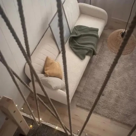 בית נופש Airport Light *