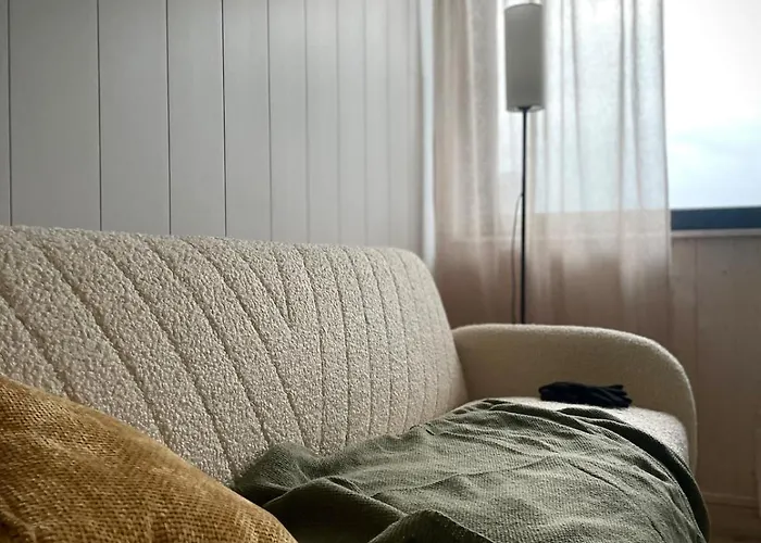 Airport Light * טאלין