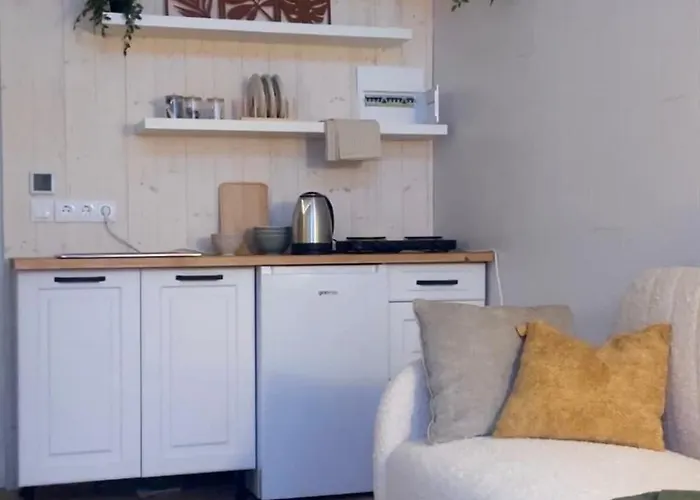 בית נופש Airport Light