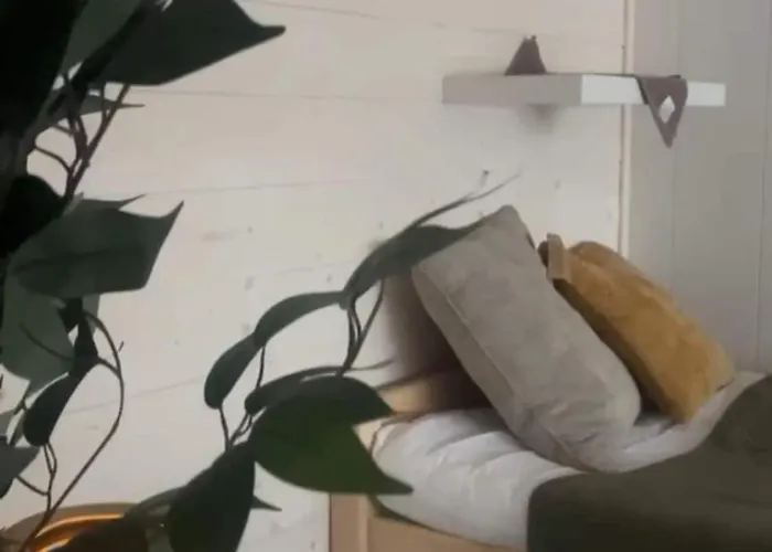 בית נופש Airport Light *